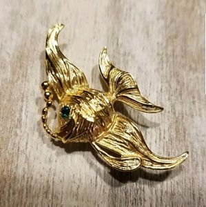 Vintage Flair  Krementz  Angel Fish Brooch
